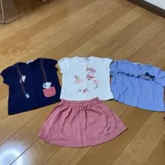 クマ刺繍Tシャツ3枚セットとスカート