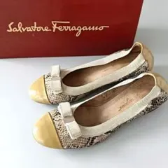 Ferragamoパイソン型押しフェラガモ ヴァラリボン パンプス 3.5cm