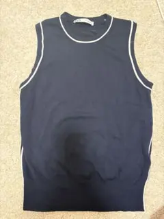 ノースリーブニット