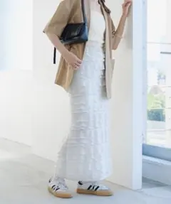 Kastane カットフリルIラインスカート ホワイト