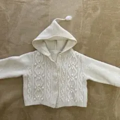 お値下げです！bebeべべ　ホワイトフード付きニットカーディガン