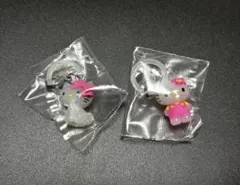 ハローキティ　めじるしアクセサリー　チャーミーキティ　2個セット