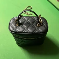 ブラック キルティング ショルダーバッグ