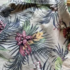 H&M ボタニカル柄 半袖シャツ Mサイズ　美品のサムネイル