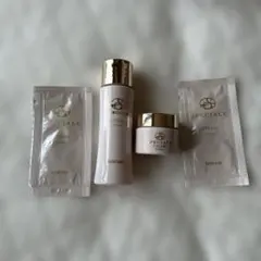 ノエビア スペチアーレ 薬用クリーム ローションのサムネイル