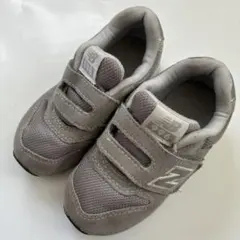 new balance 996 グレー ベルト付きスニーカー