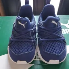 【新品・未使用】PUMA　スニーカー　13センチ