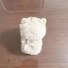 猫 ファー キーホルダー チャーム ベージュ　マフラータオルホルダー