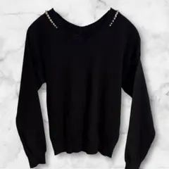 パール調ビジュー付き黒ニット M 長袖 Vネック 大人可愛い
