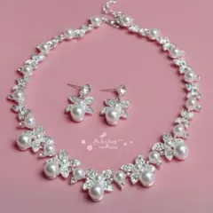 ネックレス&イヤリング高品質上品2点セット‼️新品パール花ブライダルウェディングe