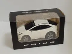 トヨタ プリウス ホワイトパール ミニカー プルバックカー カラーサンプルのサムネイル