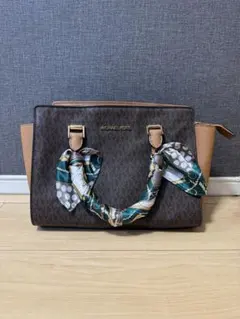 Michael Kors ハンドバッグ シグネチャーのサムネイル