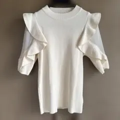 新品タグ付き　スナイデル　トップスのサムネイル