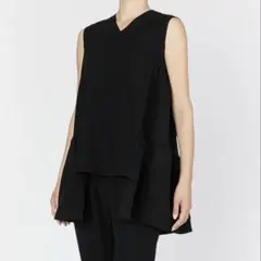 定価7万　ヨーコチャン　ハーフスリーブサイドスリットバックティアードブラウス 定価7万 ヨーコチャン ハーフスリーブサイドスリットバックティアード