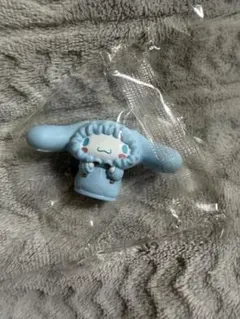 シナモロール　サンリオキャラクターズ　 むぎゅぎゅ!パーカーフィギュア