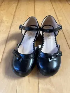 arisana 19センチ　黒フォーマルシューズ