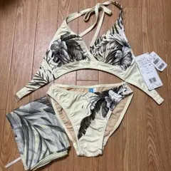 【新品未使用】葉柄デザイン セパレート水着 9M アイボリー パレオ付き