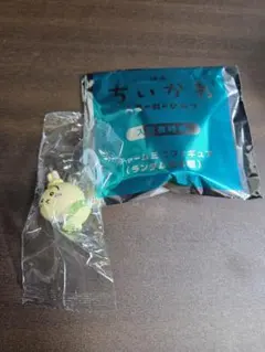 ちいかわ　映画　 入場者特典　めじるしアクセサリー　うさぎ