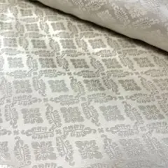 4194　ジャガード　小菱　薄ベージュ　110cm幅　50cm〜　匿名発送