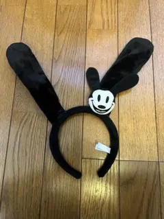 オズワルド 耳付きカチューシャ