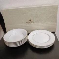 Item thumbnail for item d01ab2a4-0afd-43ec-b323-1b545a604d2c