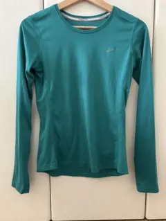 Nike 長袖トップス　ナイキ　トレーニング