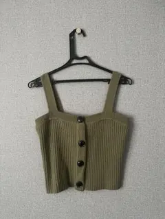 GU ジーユー フロントボタンニットビスチェ 緑 グリーン