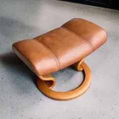 HR833 【本革スツール】 EKORNES 北欧家具　ノルウェー製 オットマン