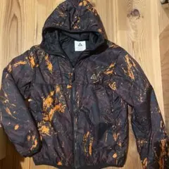 ナイキ　ACG ダウンジャケット