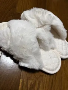 ホワイトファースリッパ