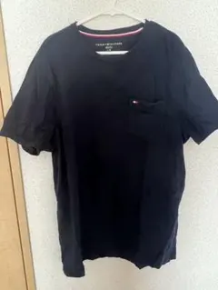 Tommy Hilfiger ネイビー Tシャツ ポケット付き