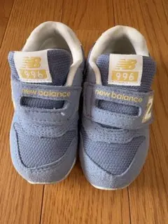 ニューバランス　スニーカー