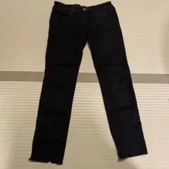 ブラック スキニーパンツ フリンジ裾　切りっぱなし