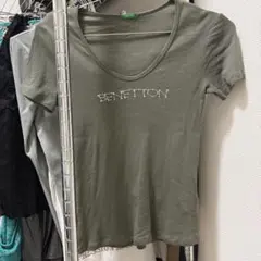 y2k BENETTON ベネトン ラインストーンロゴ 半袖Tシャツ カーキのサムネイル