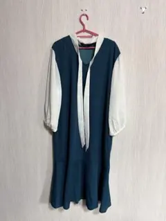 ホワイト　グリーン　長袖　ロングワンピース　大きいサイズ