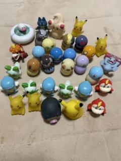ポケモン　クーナッツ、フィギュアセット
