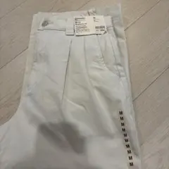 【新品未使用】無印良品縦横ストレッチチノ　タックワイドパンツMサイズ　アイボリーのサムネイル