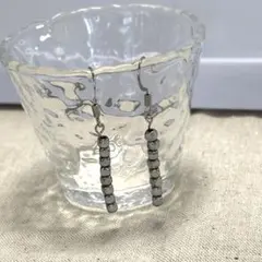 ハンドメイド メタリックキューブビーズのスティックピアス