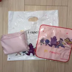 マクドナルド　福袋　2026 保冷バックとタオルセット（ピンク色）