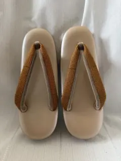 ベージュ草履 オレンジとグレーの鼻緒付き　おしゃれ