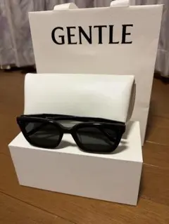 GENTLE MONSTER 선글라스 TOTE 01