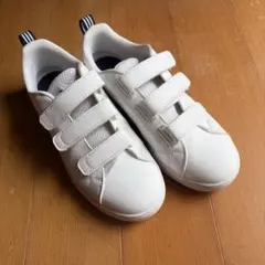 adidasスニーカー　ホワイト