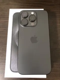 K*a様 iPhone15 pro 256GB ブラックチタニウム