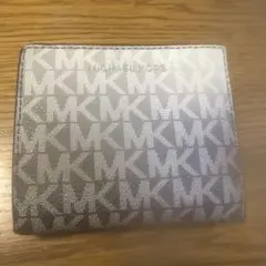 MICHAEL KORS 二つ折り財布 モノグラム　ジャンク品のサムネイル