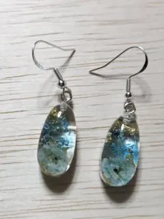 No.1564-H琉球ガラス☆ちっちゃなしずく型☆ピアス・イヤリング(寒色