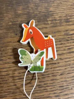 北欧風 木製オーナメント 鹿と蝶のミニモビールしおり