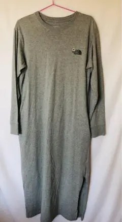 【2531】ザ・ノース・フェイス ロングスリーブフラワーロゴワンピース グレー