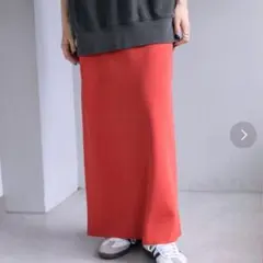 ピュアルセシン　ナロースカート　タイトスカート オレンジ 　レーヨン　ナイロンのサムネイル