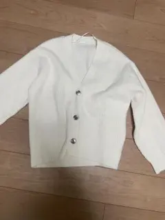 ホワイトリブ編みVネックカーディガン