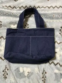 Item thumbnail for item ea2c2fcc-3dad-47d3-acd8-10c4255fe7e9